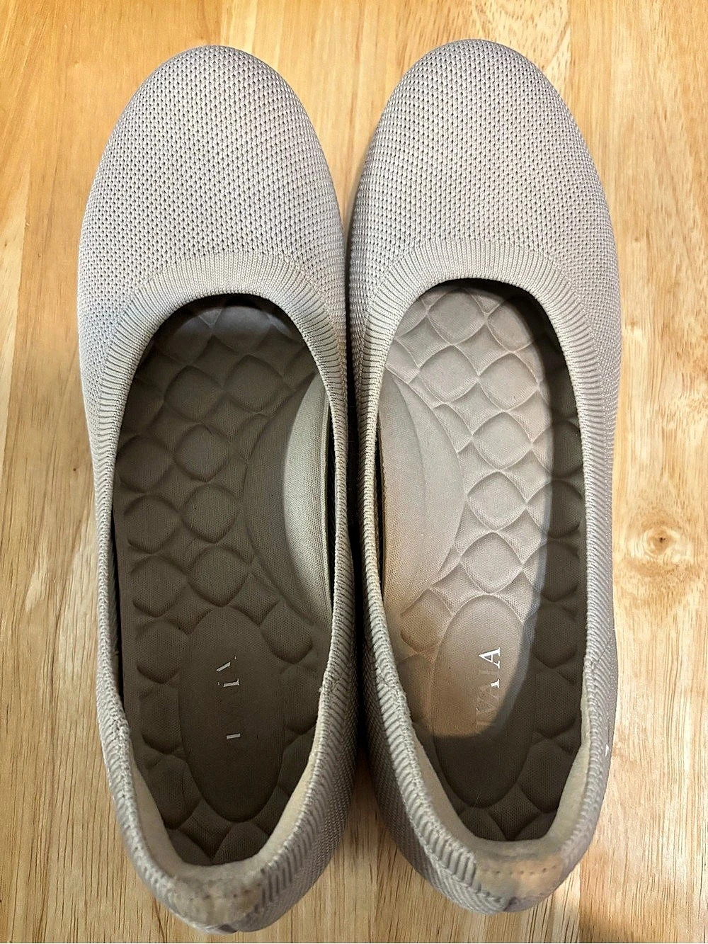 VIVAIA Margot Square-Toe V-Cut Flats EU 41 Taupe